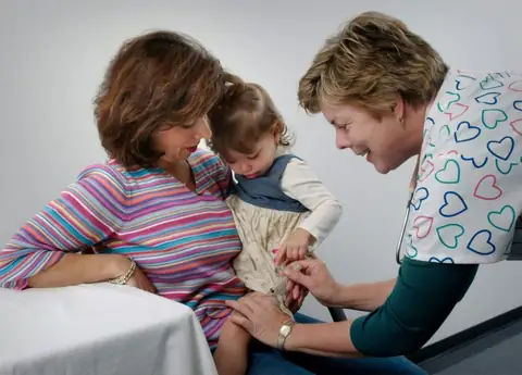 5 Key Differences Between A Family Medicine & Internal Medicine